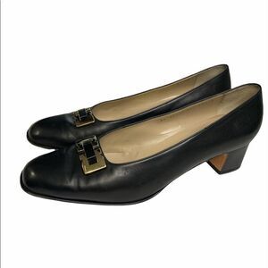 𝅺salvatore Ferragamo Goldtone Hardware Leather Shoes Block Heels